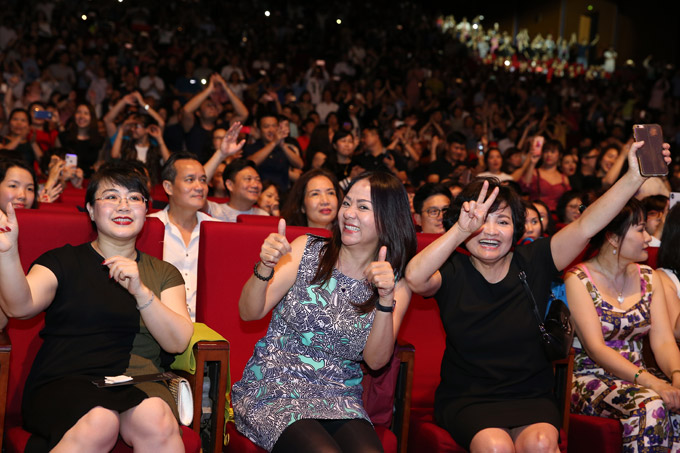 Thủ lĩnh Modern Talking khiến 4.000 khán giả nhún nhảy không ngừng